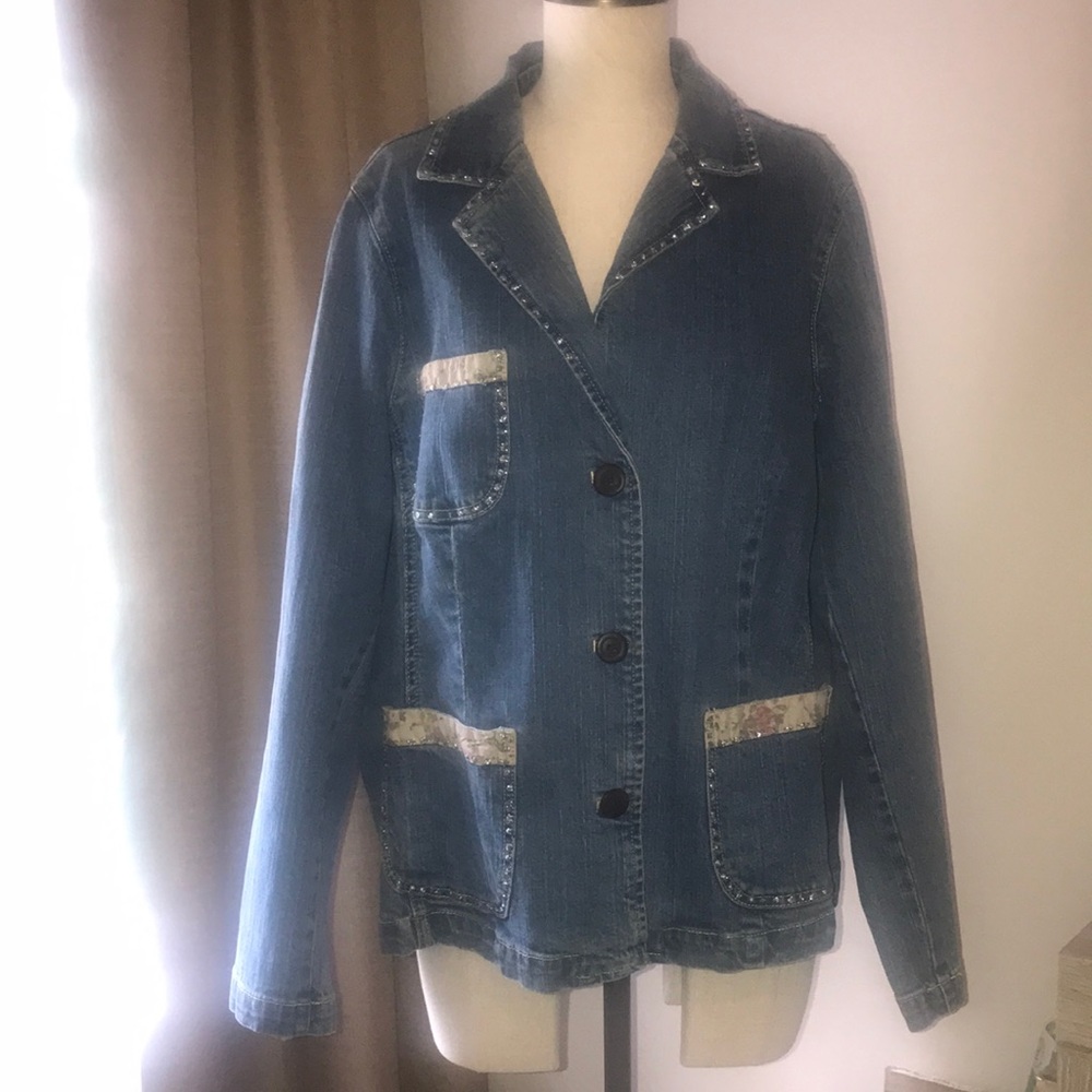 Eastwood Ranch Denim jacket with floral accents 1X